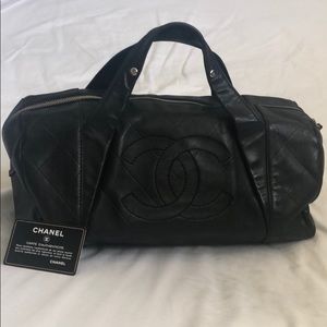 Chanel Quilted Black Calfskin Leather Bag (used)